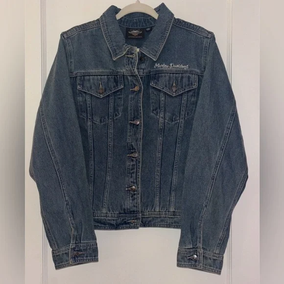 Harley Davidson Essential Bar & Shield Denim Jacket in Medium Indigo - Picture 2 of 9
